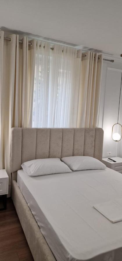 Heart Of Tirana Apartment Ngoại thất bức ảnh