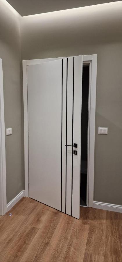Heart Of Tirana Apartment Ngoại thất bức ảnh