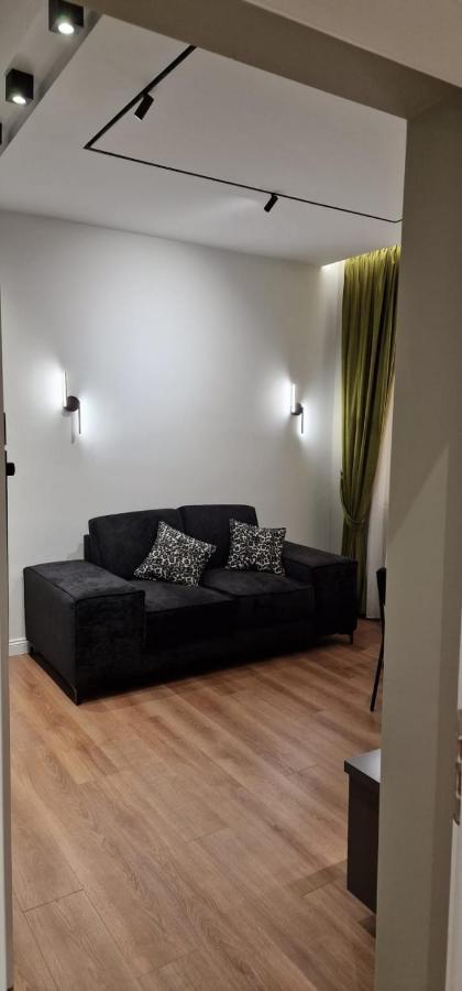 Heart Of Tirana Apartment Ngoại thất bức ảnh