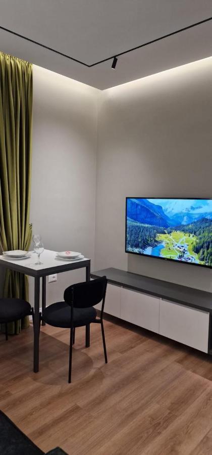 Heart Of Tirana Apartment Ngoại thất bức ảnh